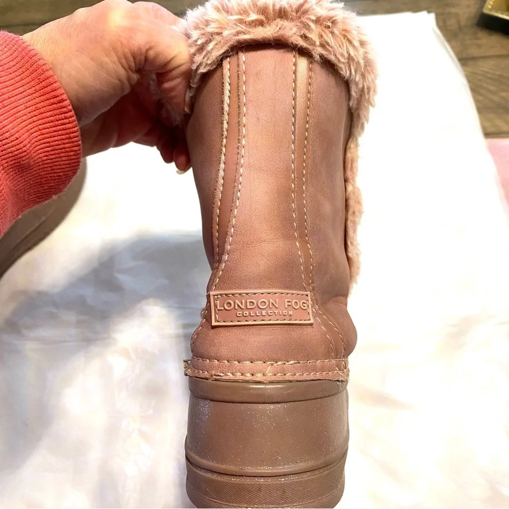 London Fog Collection Winter Snow boots Pink with pink faux fur SZ 3. Worn once